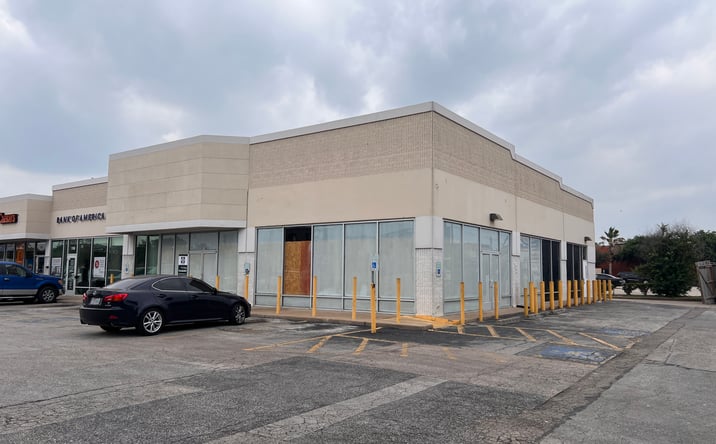 Pictures of Retail property located at 6740 Harrisburg Blvd, Houston, TX 77011 for lease - image #1