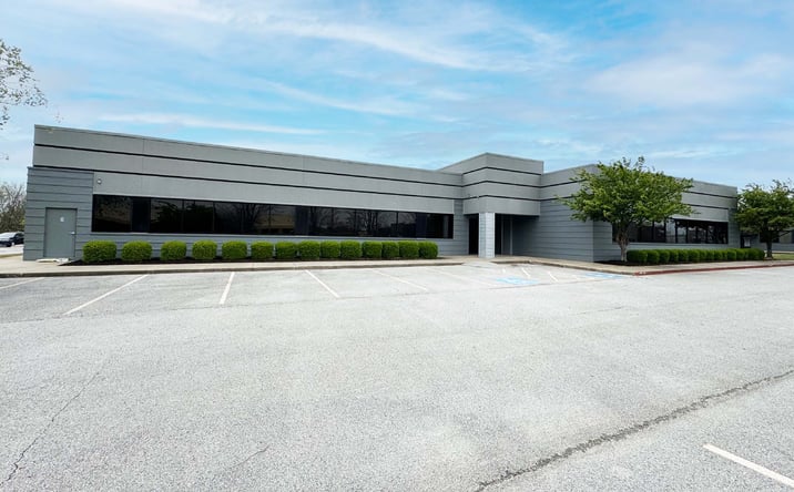 Pictures of Office property located at 210 SE 34th St, Bentonville, AR 72712 for lease - image #1