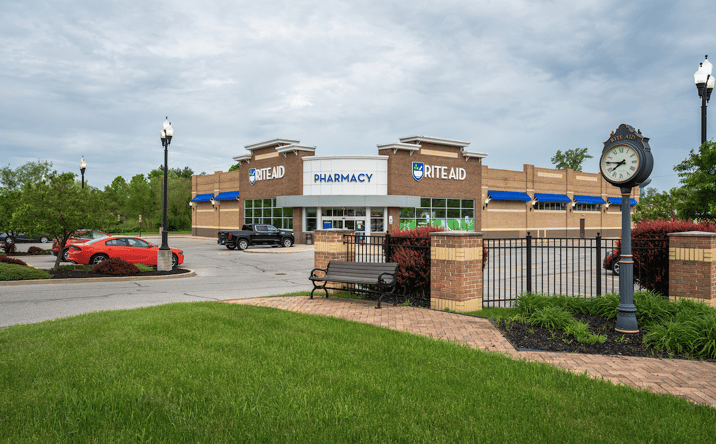 Pictures of Retail property located at 479 Main St, Grafton, OH 44044 for lease - image #1