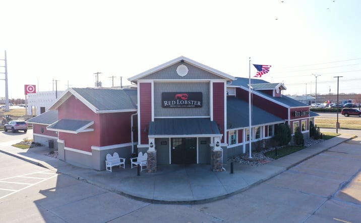 Pictures of Retail, Restaurant property located at 2925 S 9th St, Salina, KS 67401 for lease - image #1