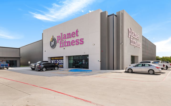 Pictures of Retail property located at 1222 Dixieland Rd, Harlingen, TX 78552 for lease - image #1