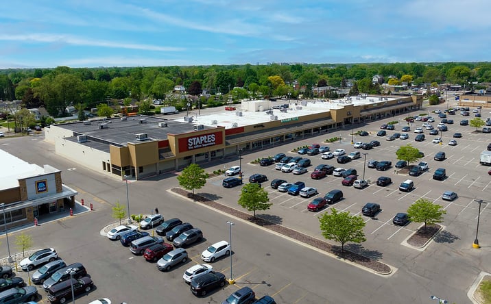 Pictures of Retail, Office property located at 1077-1255 W. 14 Mile Road, Clawson, MI 48017 for lease - image #1