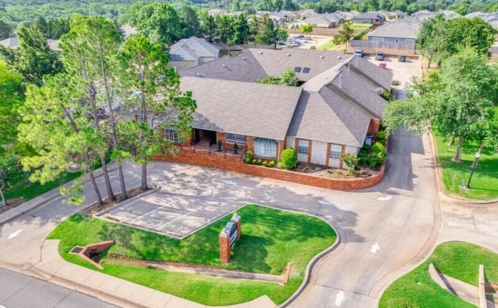 Pictures of Office property located at 1320 East 9th Street (Lee's Crossing), Edmond, OK 73034 for lease - image #1