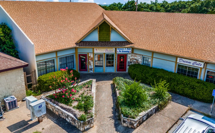 Pictures of Retail, Office property located at 7629 Tezel Rd, San Antonio, TX 78250 for lease - image #1