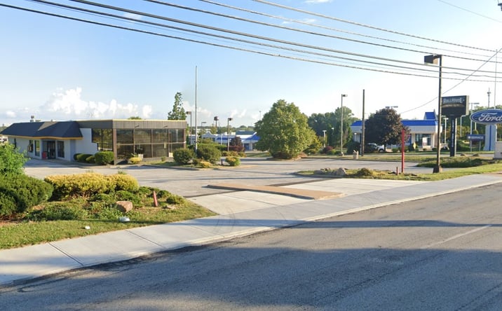 Pictures of Retail property located at 28711 Euclid Ave, Wickliffe, OH 44092 for lease - image #1