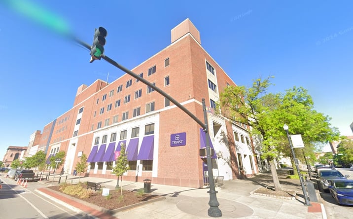 Pictures of Office property located at 606 Cherry St, Macon, GA 31201 for lease - image #1