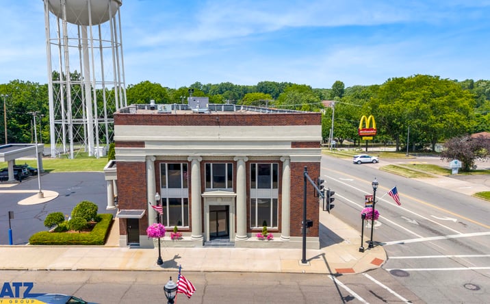 Pictures of Office, Retail property located at 20 S Canal St, Newton Falls, OH 44444 for lease - image #1