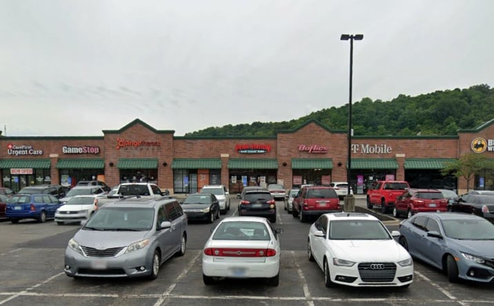 Pictures of Retail property located at 3445 Valley Plaza Pkwy, Fort Wright, KY 41017 for lease - image #1