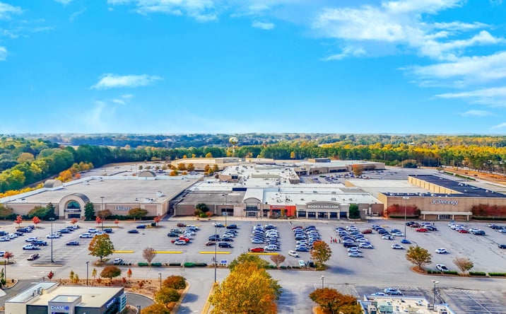 Pictures of Retail property located at 3131 N Main St, Anderson, SC 29621 for lease - image #1