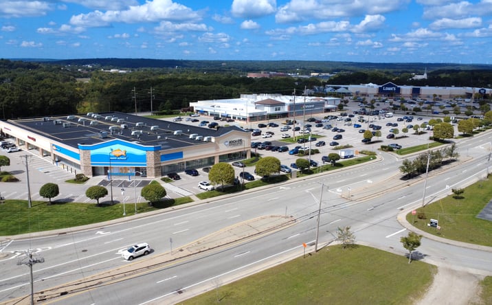 Pictures of Retail property located at 615 Greenwich Ave, Warwick, RI 02886 for lease - image #1