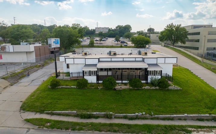 Pictures of Retail, Restaurant property located at 1300 S 72nd St, Omaha, NE 68124 for lease - image #1