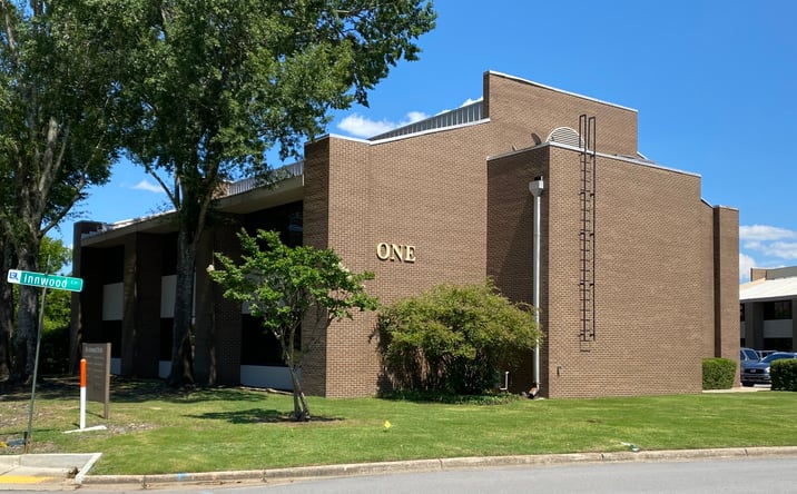 Pictures of Office property located at 1 Innwood Cir, Little Rock, AR 72211 for lease - image #1