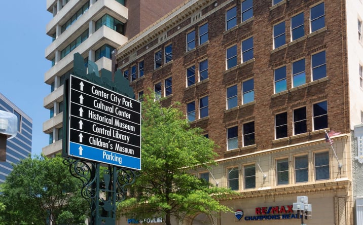 Pictures of Retail, Office, Restaurant property located at 114 N Elm St, Greensboro, NC 27401 for lease - image #1
