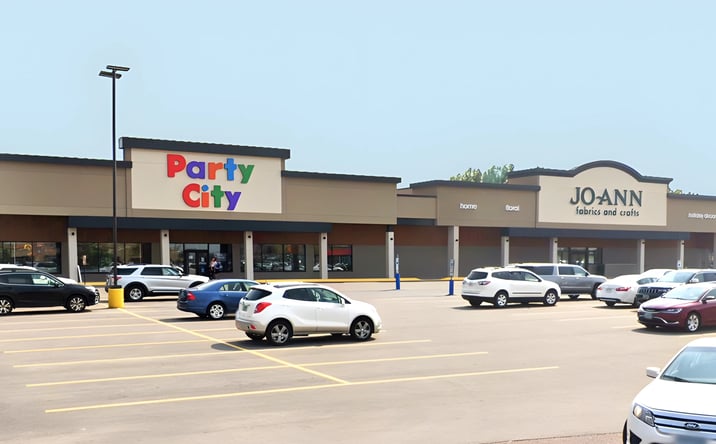 Pictures of Retail property located at 4340 13th Ave SW, Fargo, ND 58103 for lease - image #1