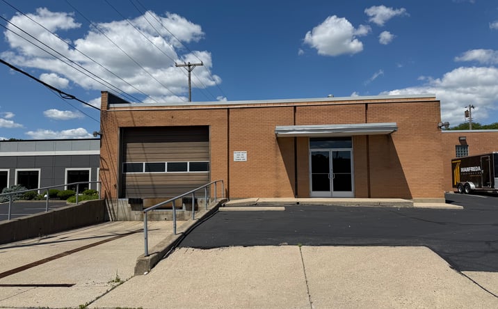 Pictures of Industrial property located at 3190 Kettering Blvd, Moraine, OH 45439 for lease - image #1