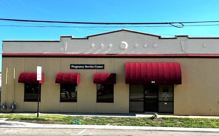 Pictures of Office property located at 104 W Elm St, Salina, KS 67401 for lease - image #1