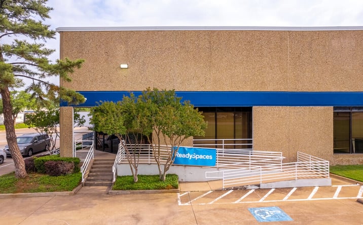 Pictures of Industrial property located at 11410 Mathis Ave, Farmers Branch, TX 75234 for lease - image #1