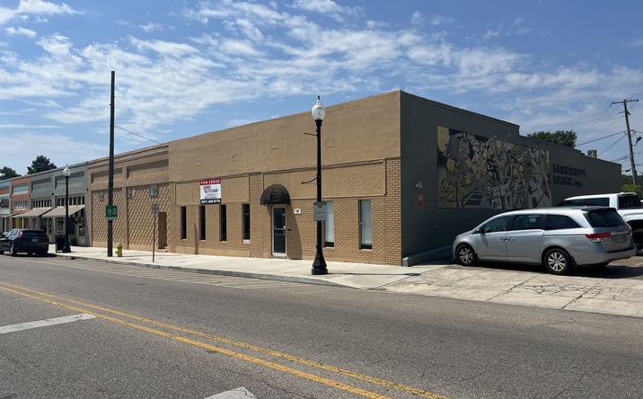 Pictures of Office, Industrial property located at 222 N Main St, Hattiesburg, MS 39401 for lease - image #1