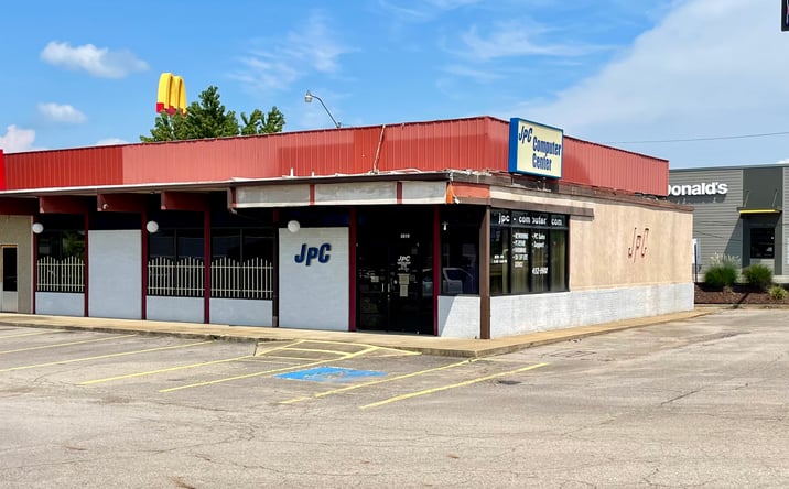 Pictures of Retail property located at 5819 Rogers Ave, Fort Smith, AR 72903 for lease - image #1