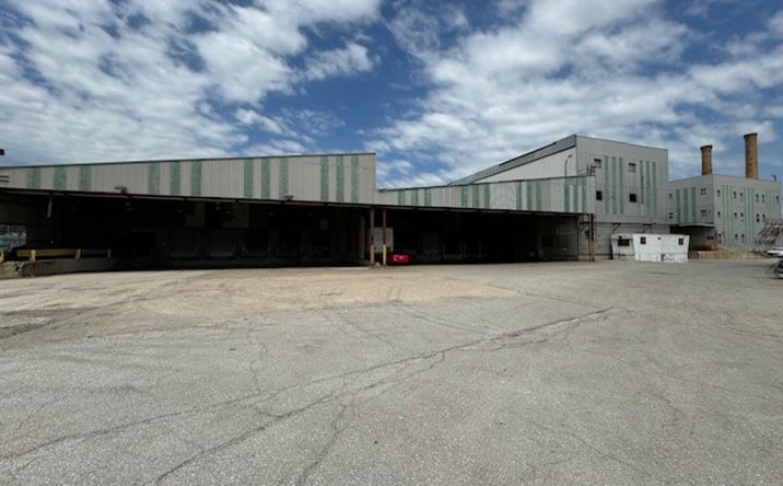 Pictures of Industrial property located at 1025 Winchester Ave, KCMO, MO 64126 for lease - image #1