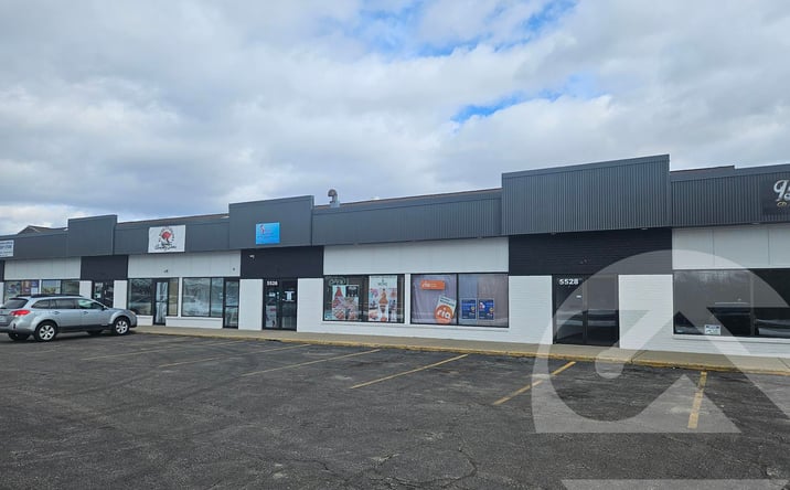Pictures of Retail property located at 5520 Division Ave S, Grand Rapids, MI 49548 for lease - image #1