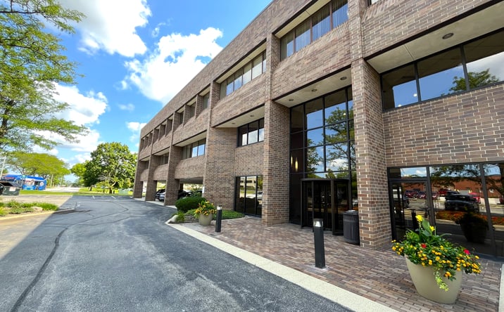Pictures of Office property located at 1401 Branding Ave, Downers Grove, IL 60515 for lease - image #1