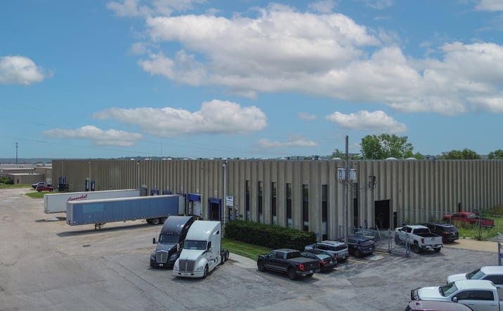 Pictures of Industrial property located at 9995 I St, Omaha, NE 68127 for lease - image #1