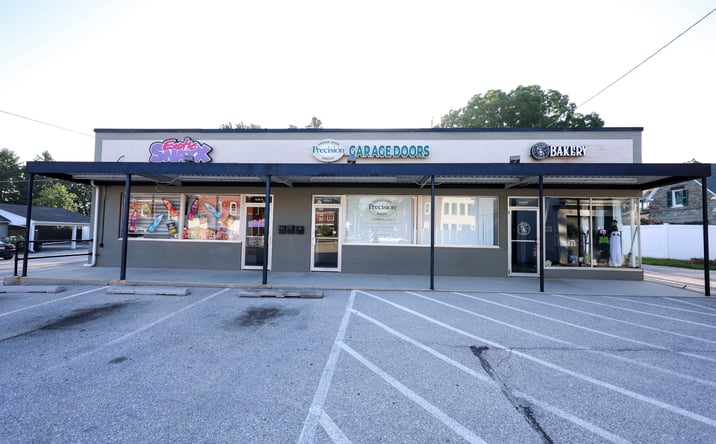 Pictures of Retail, Office, Restaurant property located at 455 Carlisle St, Hanover, PA 17331 for lease - image #1