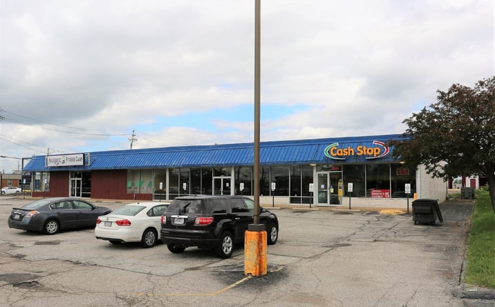 Pictures of Retail property located at 4880 Northfield Rd, North Randall, OH 44128 for lease - image #1