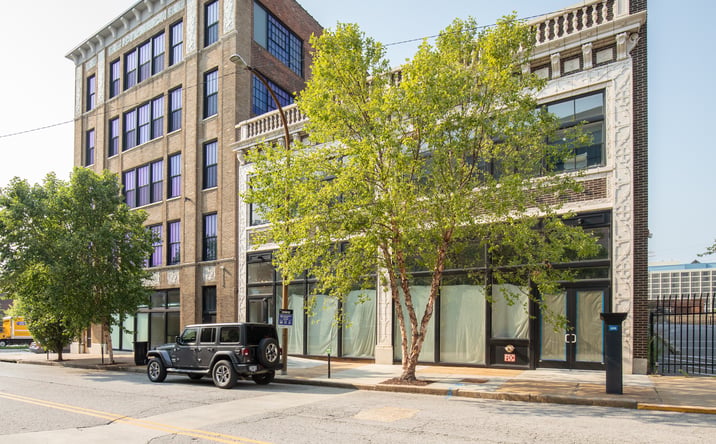 Pictures of Retail property located at 2200 Locust St, St. Louis, MO 63103 for lease - image #1