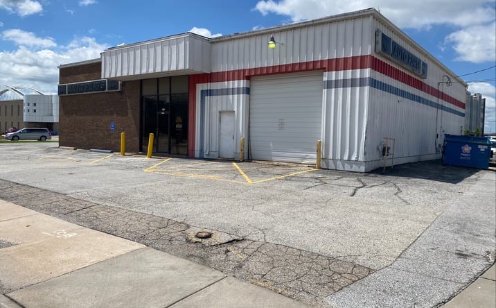 Pictures of Office, Industrial property located at 312 17th St, Bettendorf, IA 52722 for lease - image #1