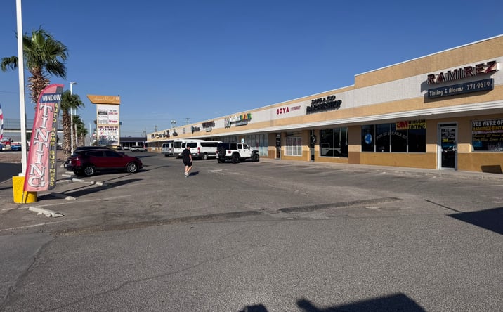Pictures of Retail property located at 6201-6231 & 6257 Airport Rd, El Paso, TX 79925 for lease - image #1