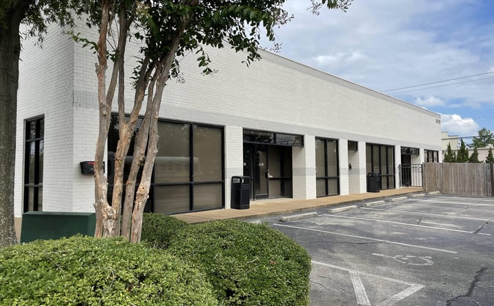 Pictures of Office property located at 1695 Bonnie Ln, Memphis, TN 38016 for lease - image #1
