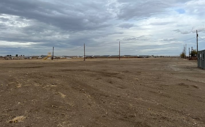 Pictures of Land property located at 1000 E Hosking Ave, Bakersfield, CA 93307 for lease - image #1