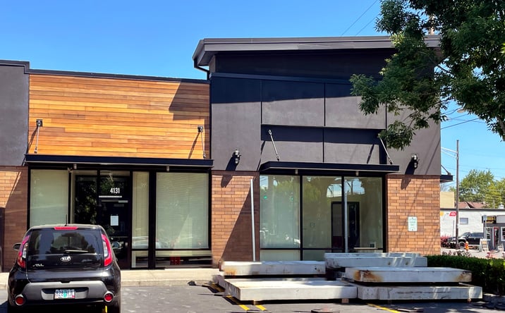 Pictures of Retail property located at 4111-4131 SE Hawthorne Blvd, Portland, OR 97214 for lease - image #1