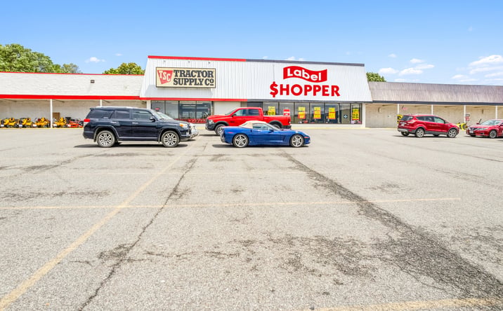 Pictures of Land property located at 1380 E Main St, Wytheville, VA 24382 for lease - image #1