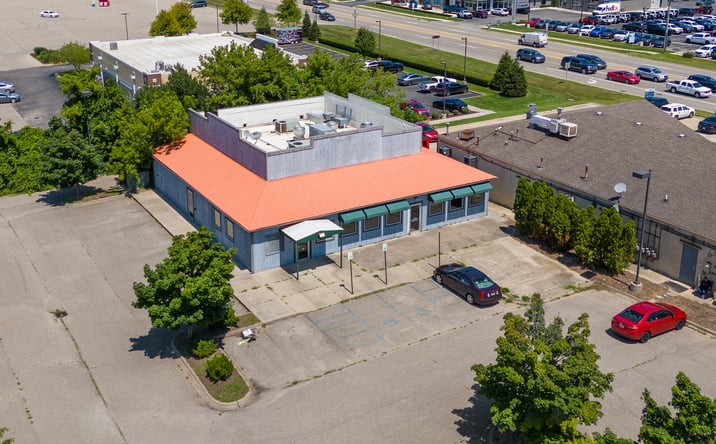 Pictures of Retail, Restaurant property located at 3024 Krafft Rd, Fort Gratiot Township, MI 48059 for lease - image #1