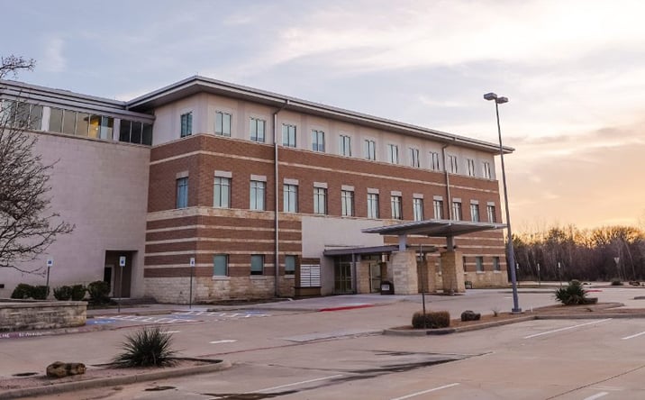 Pictures of Office property located at 1903 Doctors' Hospital Dr, Bridgeport, TX 76426 for lease - image #1