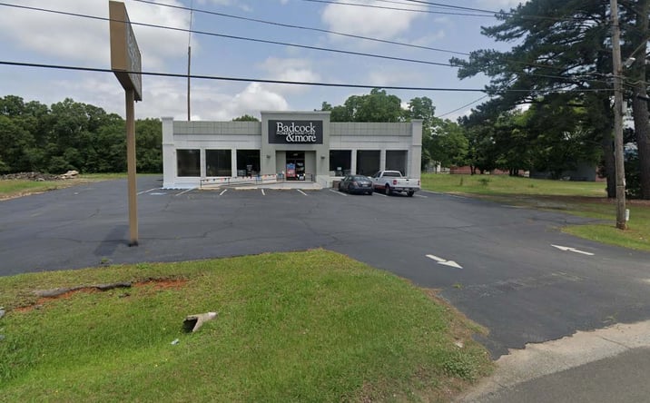 Pictures of Retail property located at 410 S Camellia Blvd, Fort Valley, GA 31030 for lease - image #1