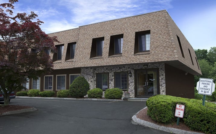 Pictures of Office property located at 304 Federal Rd, Brookfield, CT 06804 for lease - image #1