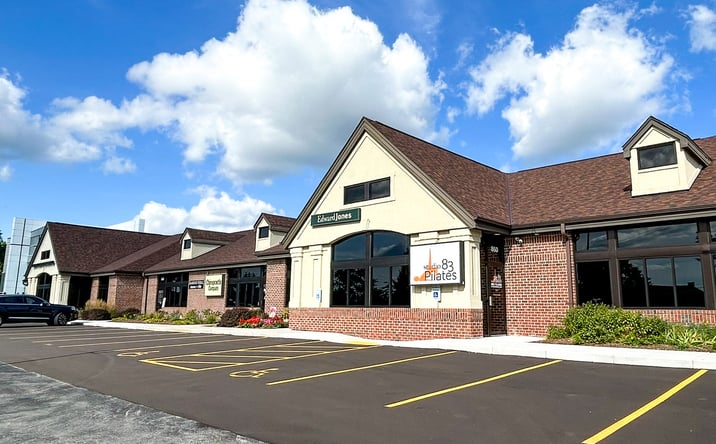 Pictures of Office property located at 860 Rose Dr, Hartland, WI 53029 for lease - image #1