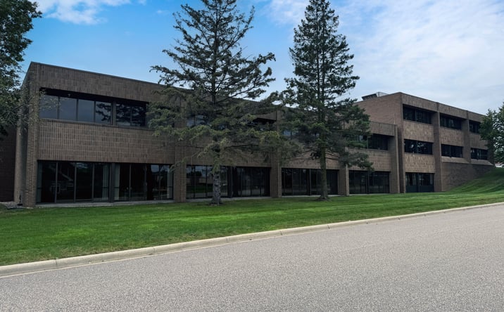 Pictures of Office property located at 750 S Plaza Dr, Mendota Heights, MN 55120 for lease - image #1