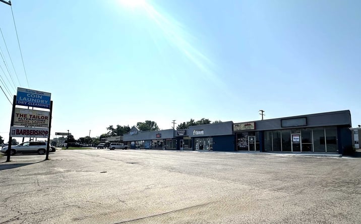 Pictures of Retail property located at 2395 Elizabeth Lake Rd, Waterford Township, MI 48328 for lease - image #1