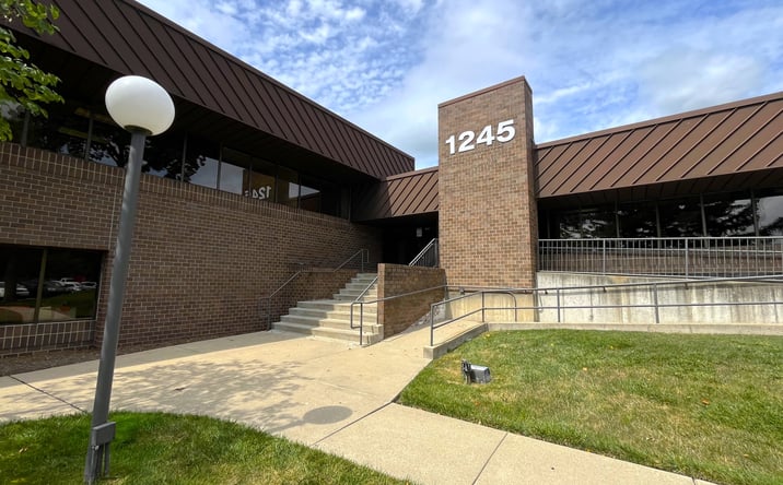 Pictures of Office property located at 1245 N Milwaukee Ave, Glenview, IL 60025 for lease - image #1