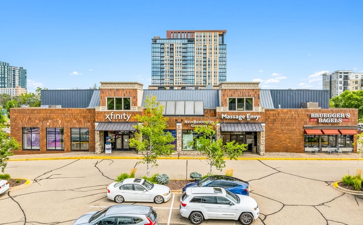 Pictures of Retail property located at 7101 France Avenue South, Edina, MN 55435 for lease - image #1