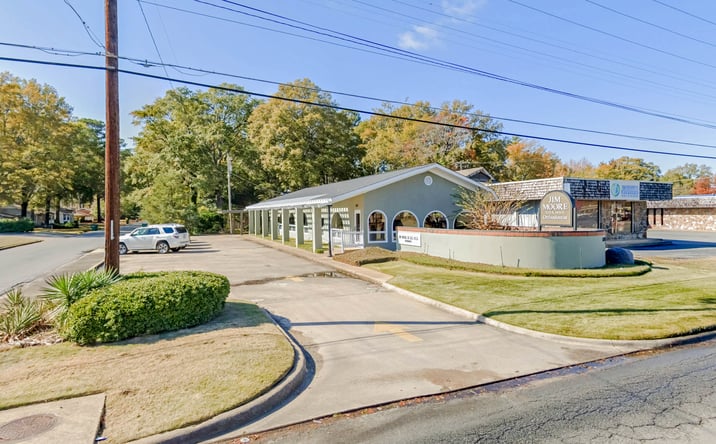 Pictures of Office property located at 3024 S Olive St, Pine Bluff, AR 71603 for lease - image #1