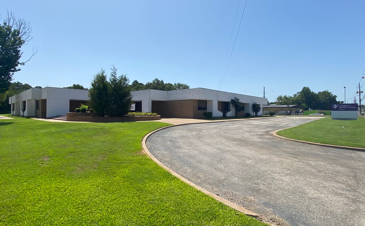 Pictures of Office, Special Purpose property located at 1718 S Henderson Blvd, Kilgore, TX 75662 for lease - image #1