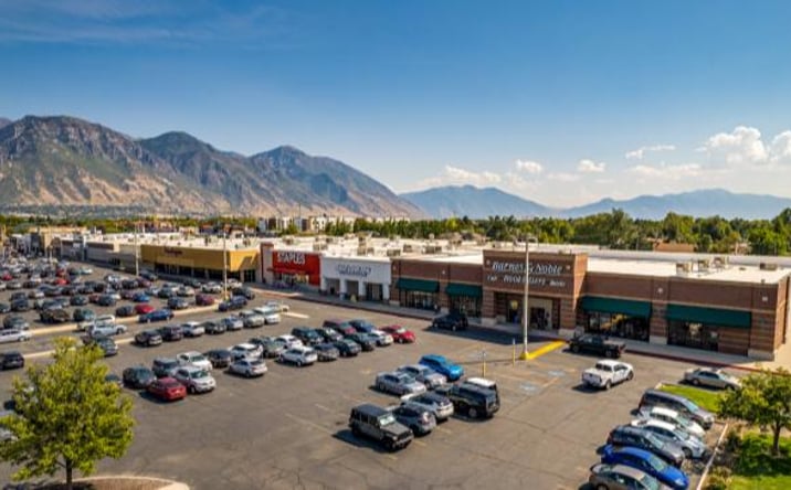Pictures of Retail property located at 340 E University Pkwy, Orem, UT 84058 for lease - image #1
