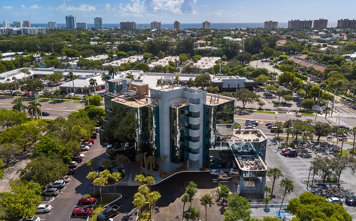 Pictures of Retail property located at 6245 N Federal Hwy, Fort Lauderdale, FL 33308 for lease - image #1