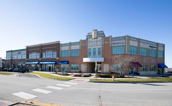 Pictures of Office property located at 400 SW Longview Rd, Lee's Summit, MO 64081 for lease - image #1